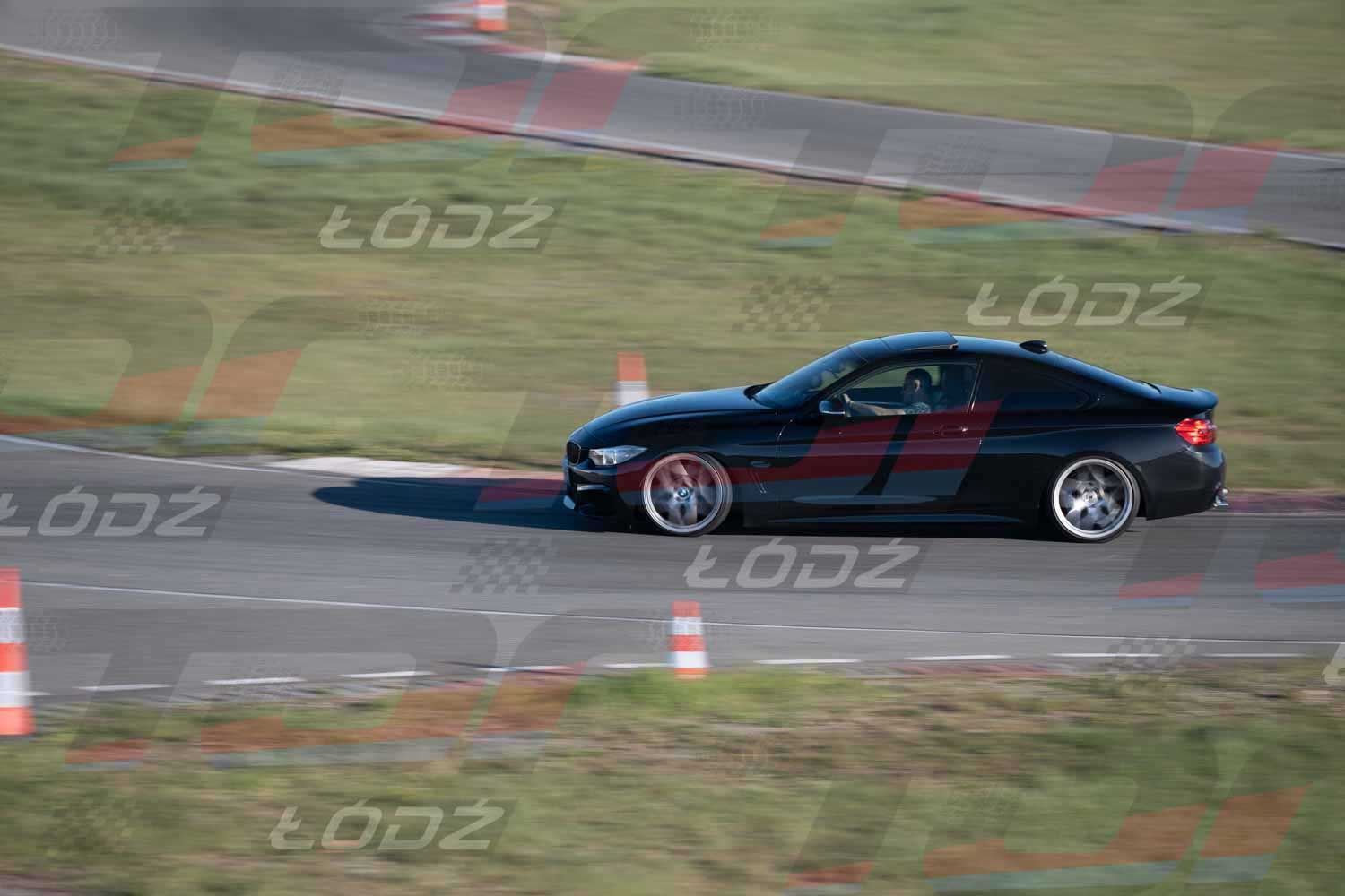 010526TDauto-220.jpg
