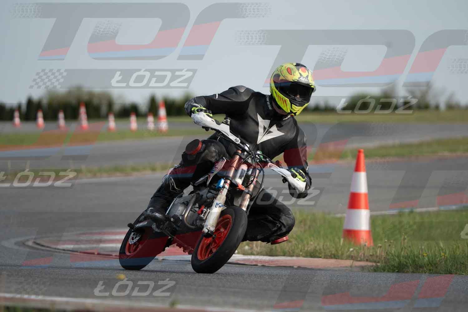 040526trackday-30.jpg