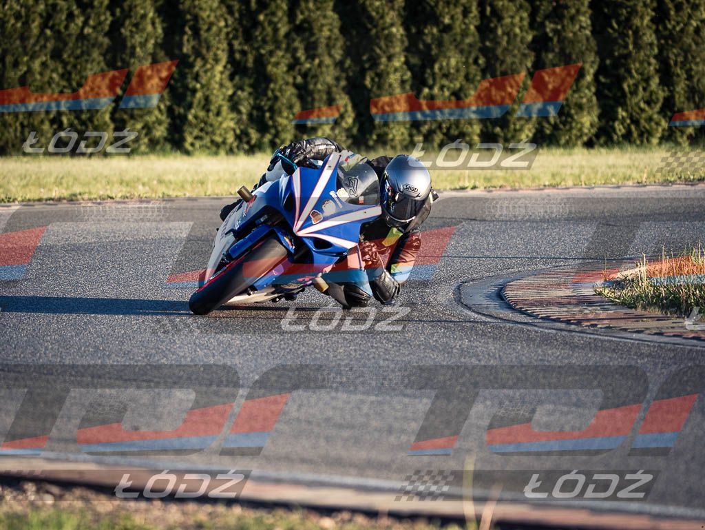 26.05.02 TM-2640.jpg