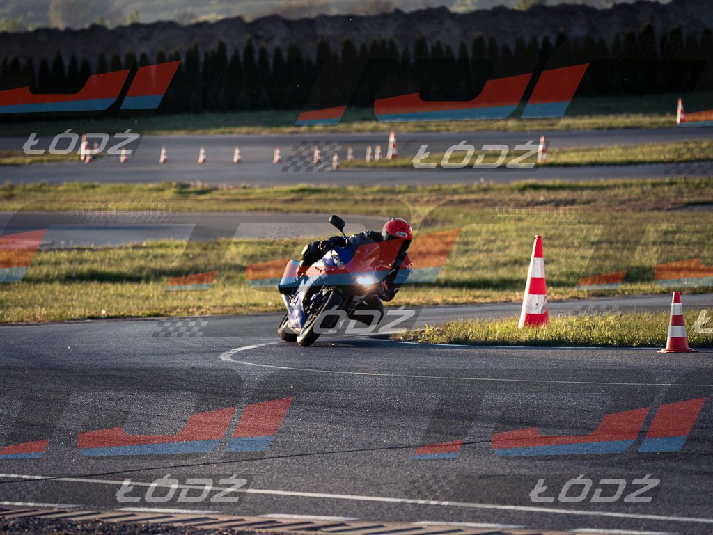 26.05.02 TM-2955.jpg