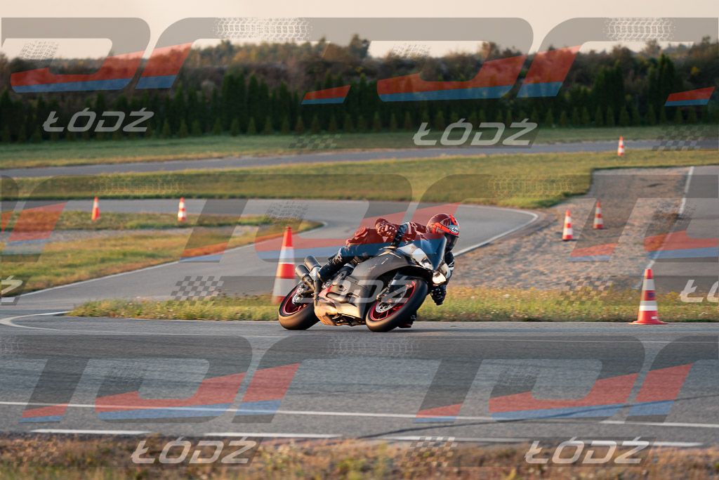 26.09.12 TM-5066.jpg