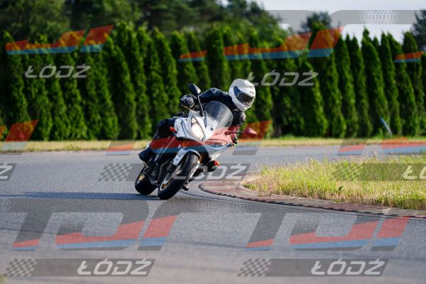25.06.20 TM-2403.jpg