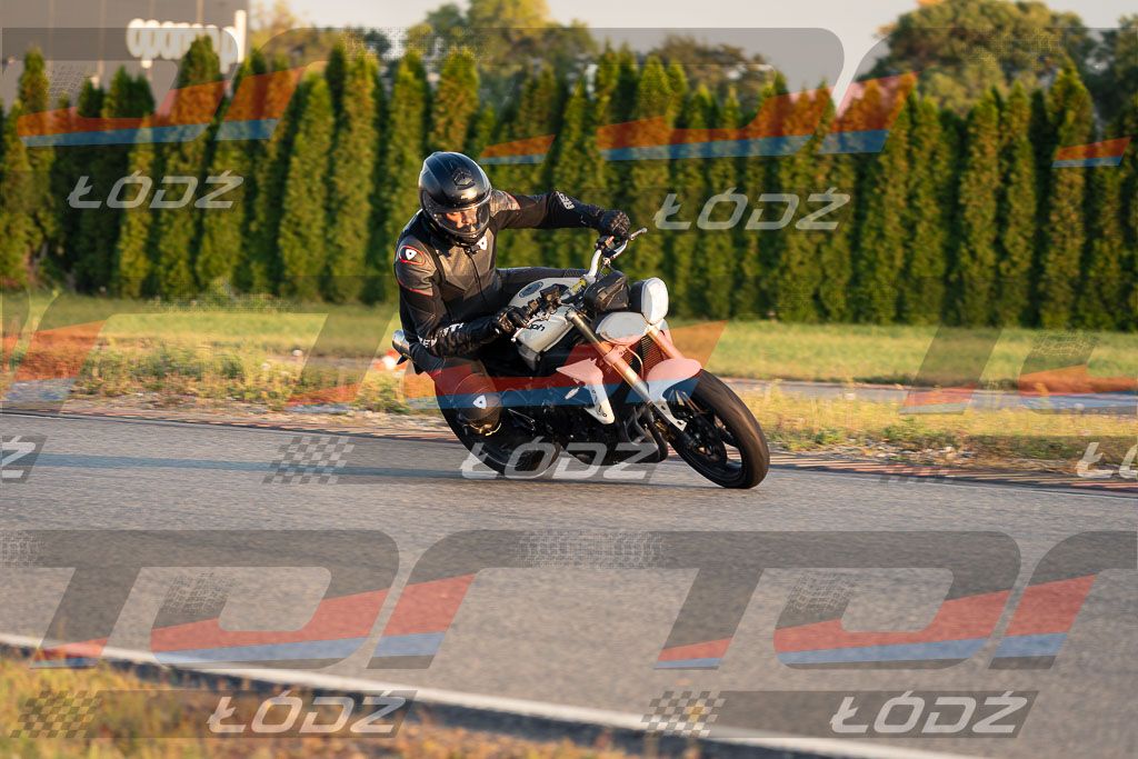 26.09.12 TM-4796.jpg