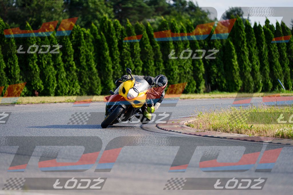 25.06.20 TM-2398.jpg