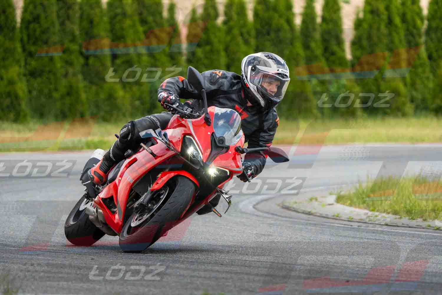 010626TDmoto-37.jpg