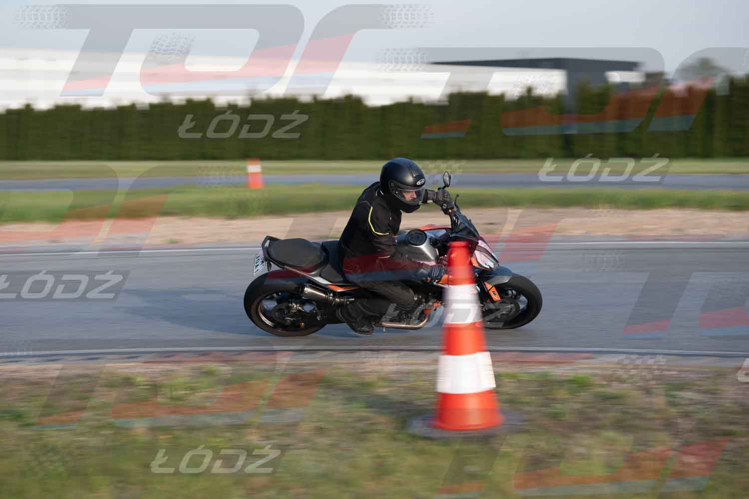 040526trackday-286.jpg