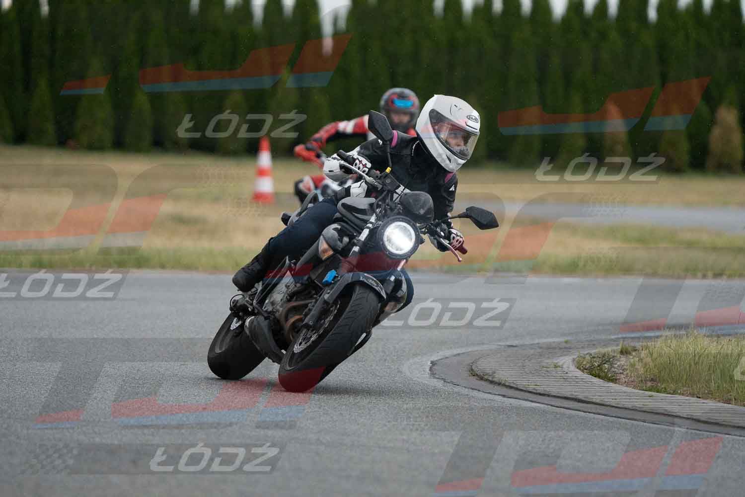 110726trackday (111 of 142).jpg