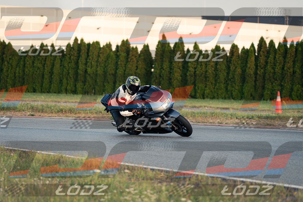 26.09.12 TM-4871.jpg