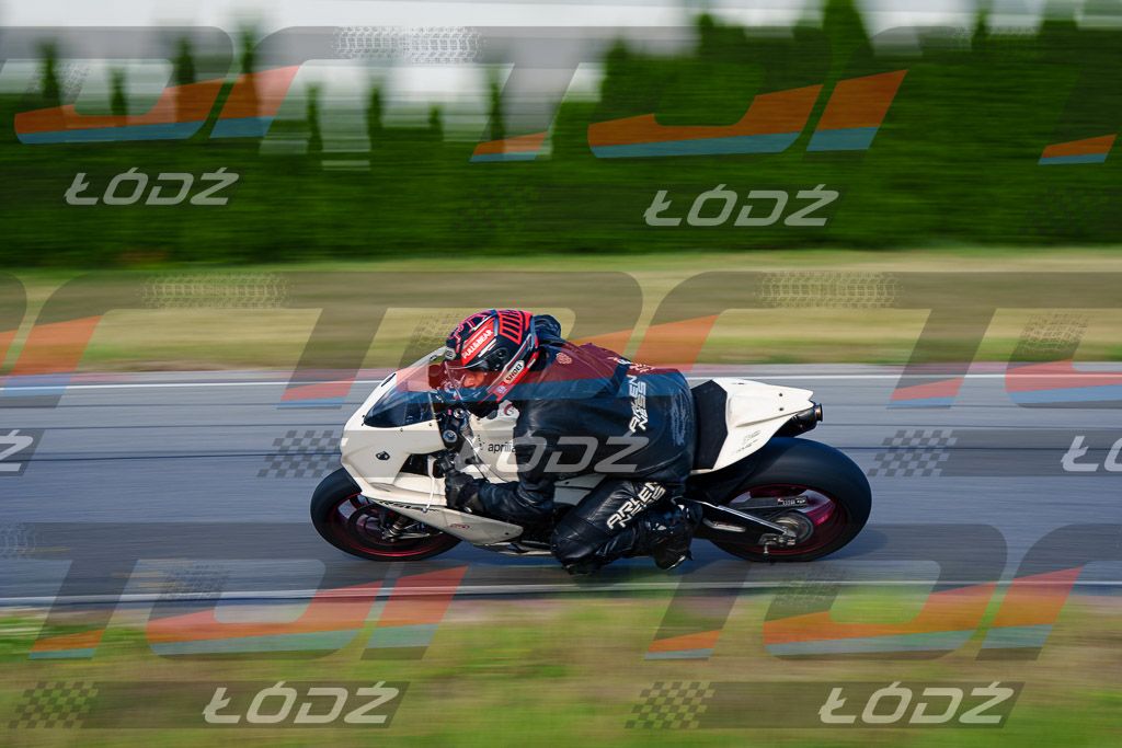 25.06.20 TM-3802.jpg