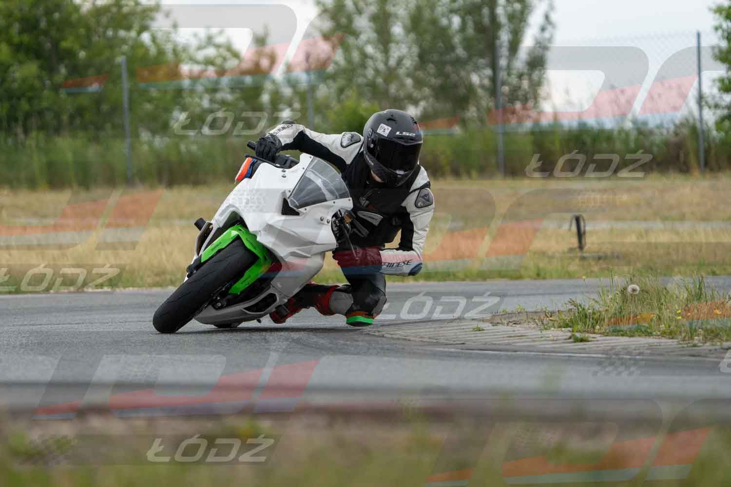 010626TDmoto-97.jpg