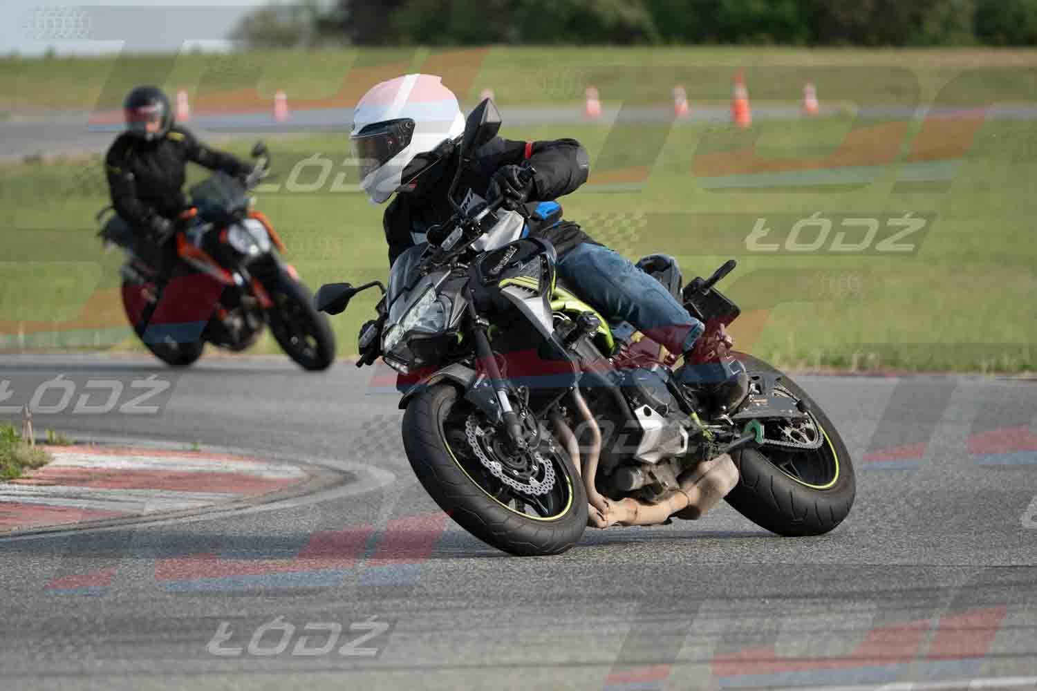 040526trackday-60.jpg