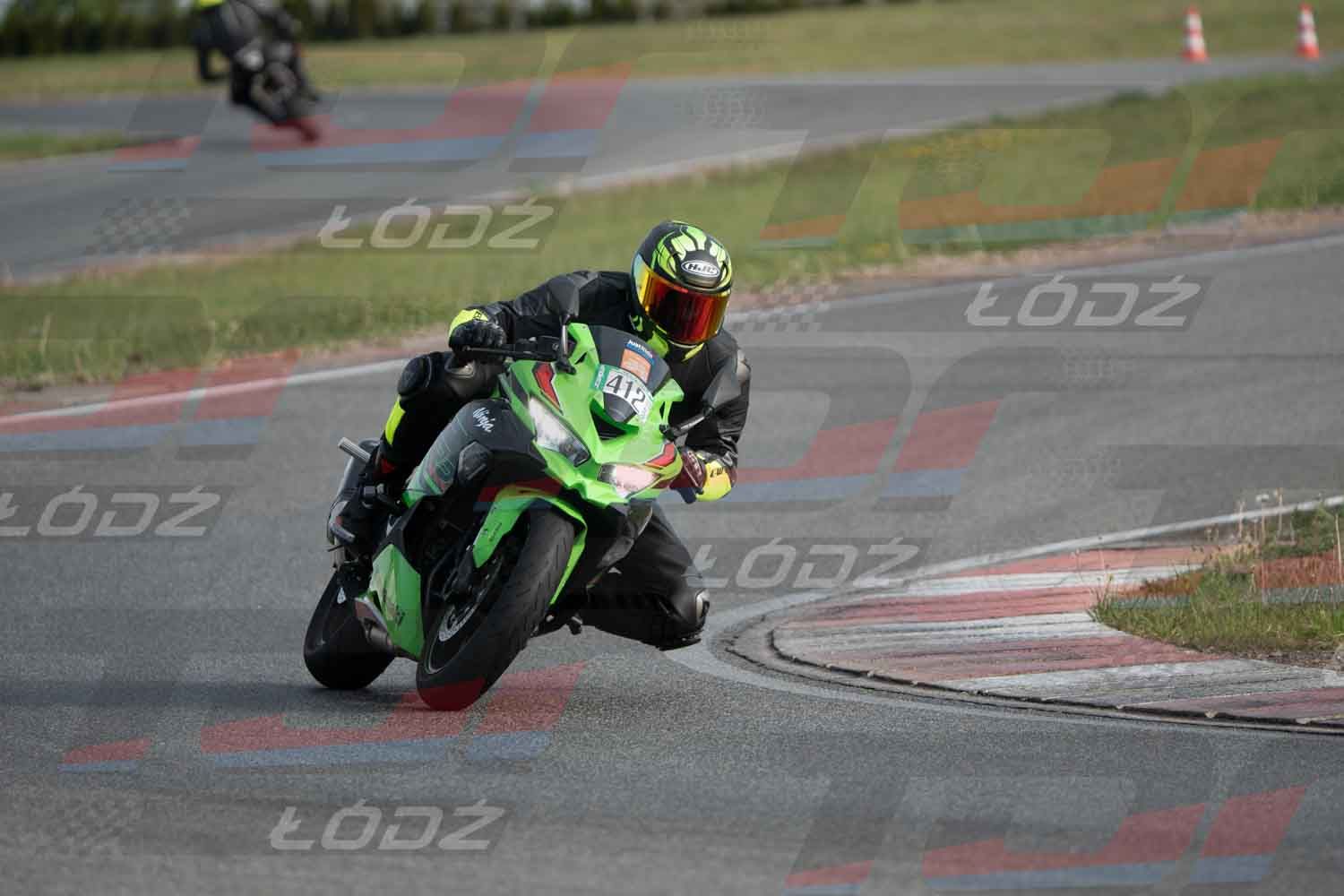040526trackday-15.jpg