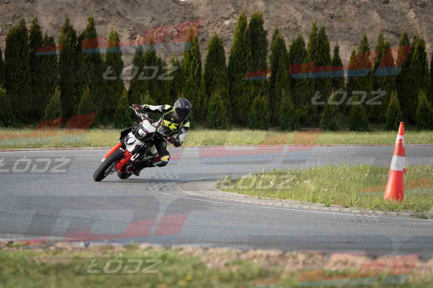040526trackday-87.jpg