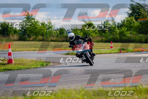 25.06.20 TM-2231.jpg