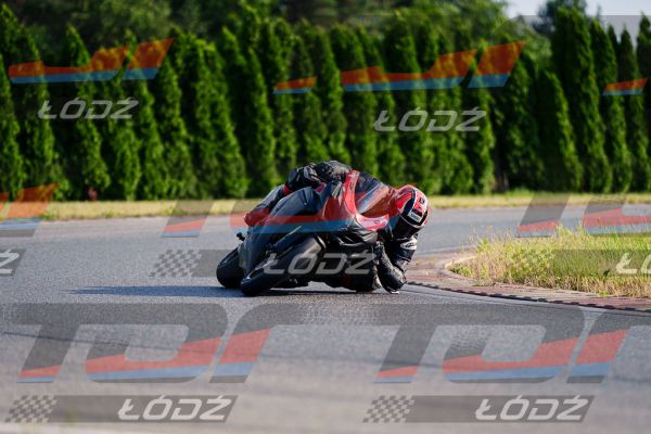 25.06.20 TM-2448.jpg