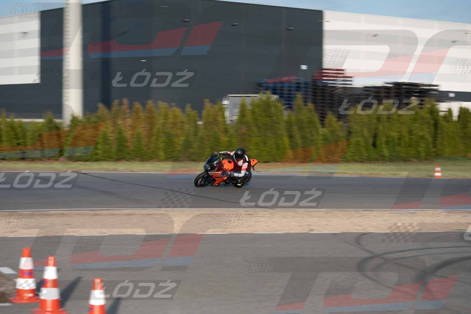 040526trackday-301.jpg