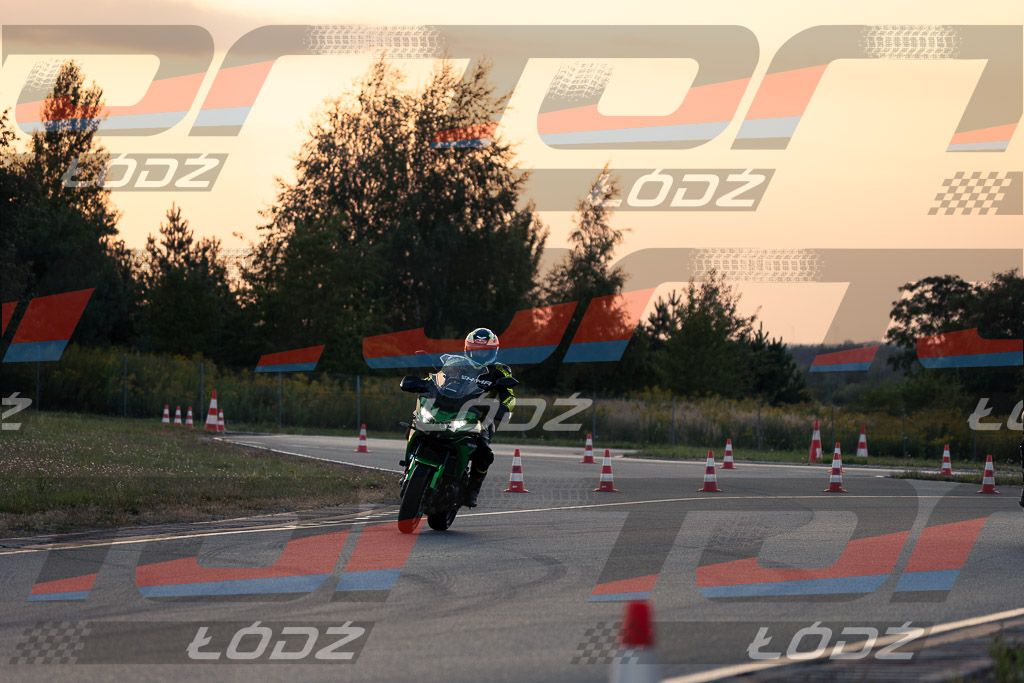 26.09.12 TM-5140.jpg