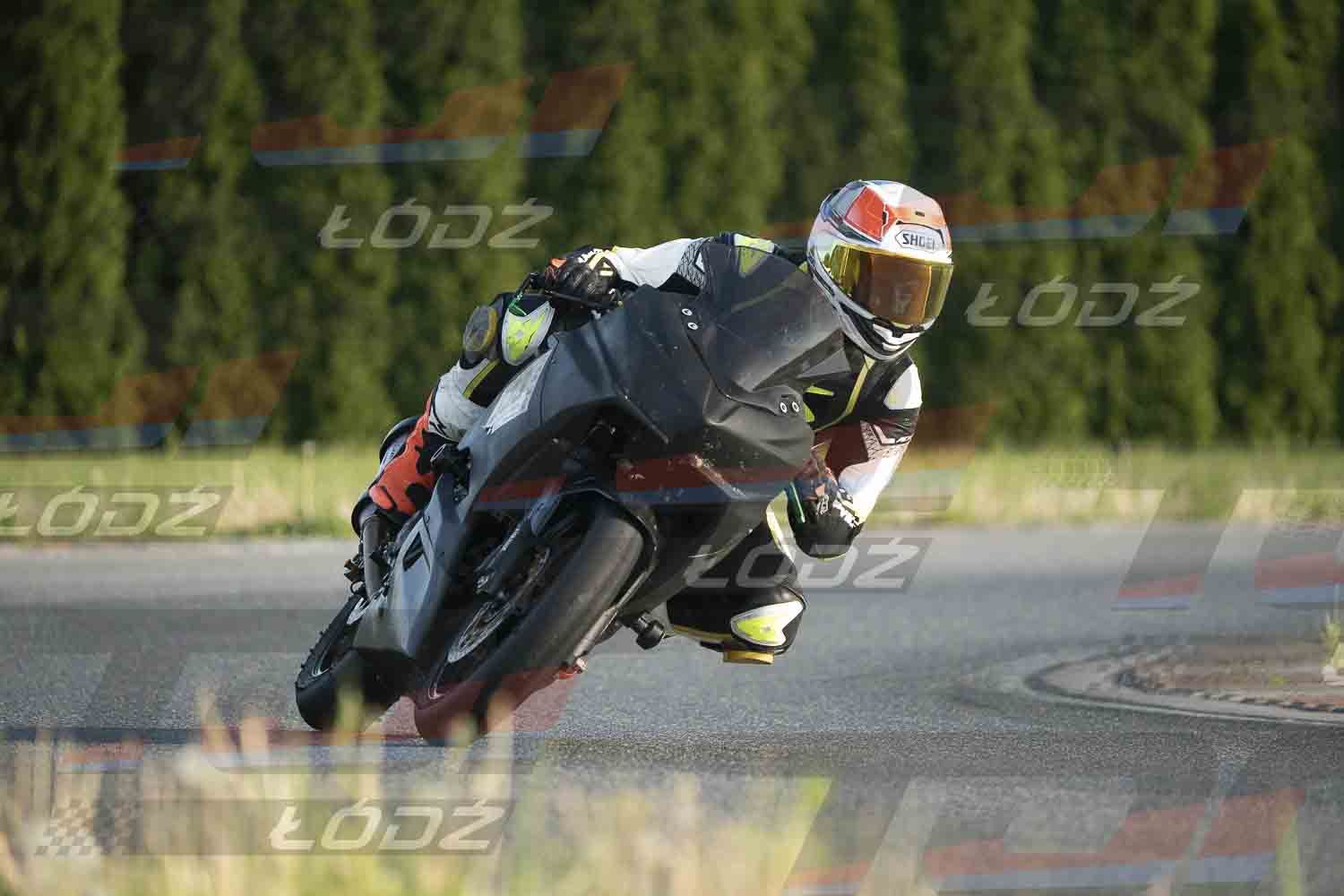 010525TDmoto (76).jpg
