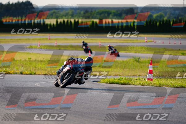25.06.20 TM-5003.jpg