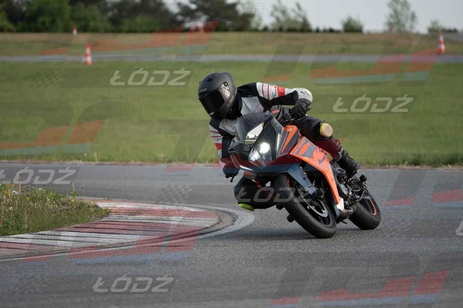 040526trackday-133.jpg