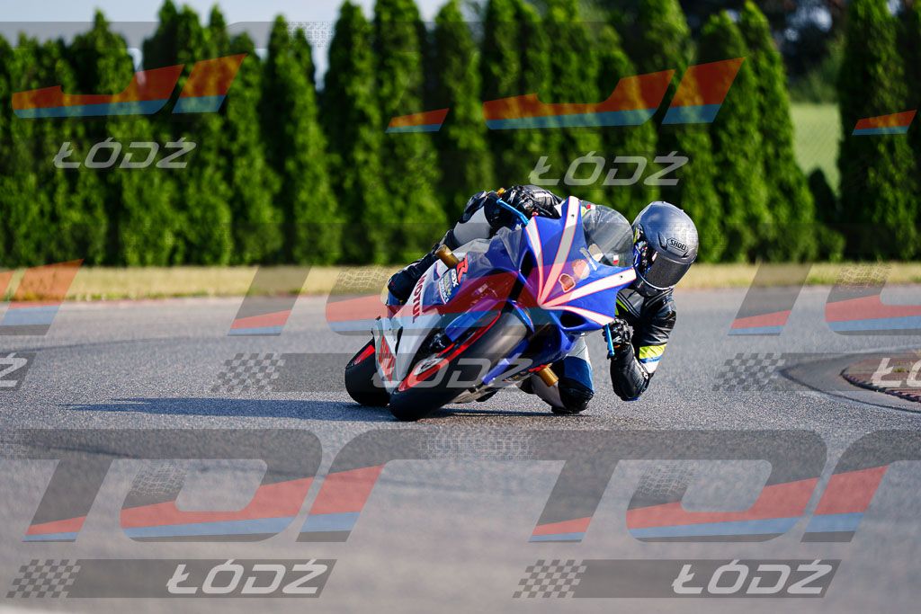 25.06.20 TM-2518.jpg