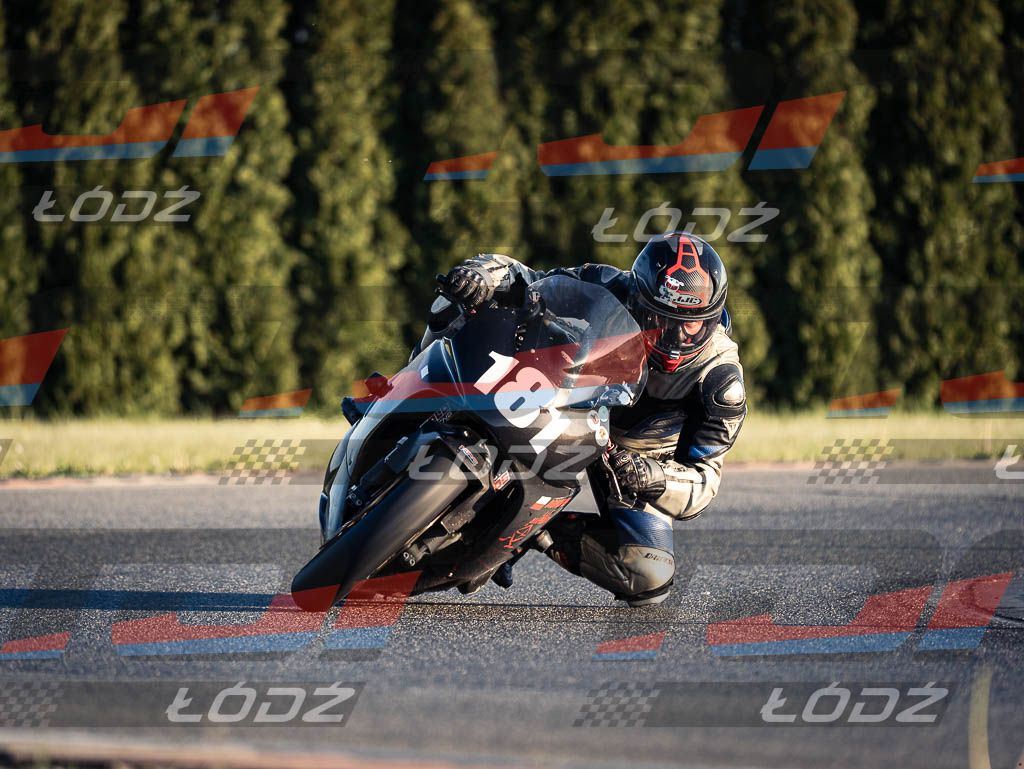 26.05.02 TM-2566.jpg
