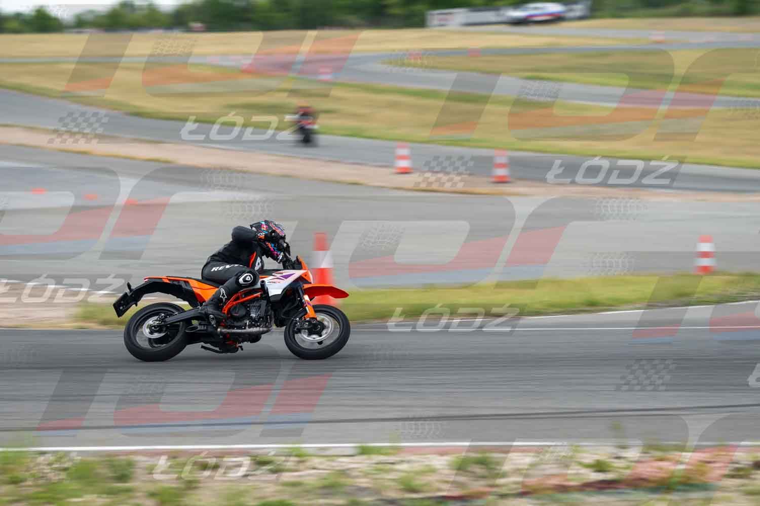 010626TDmoto-154.jpg