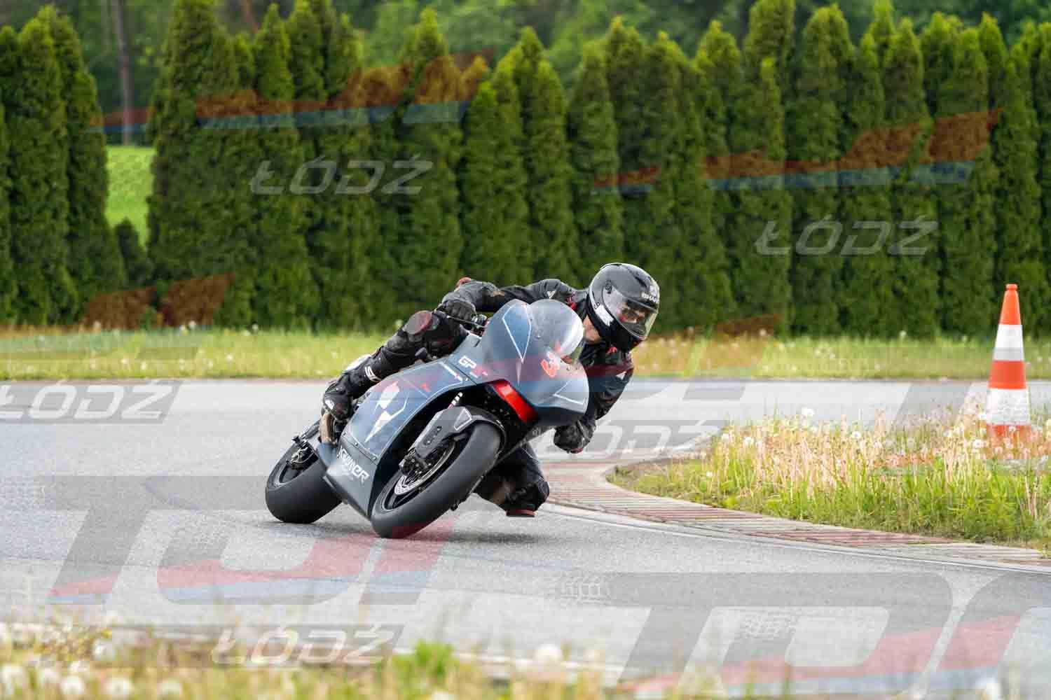 160526trackday (54 of 152).jpg