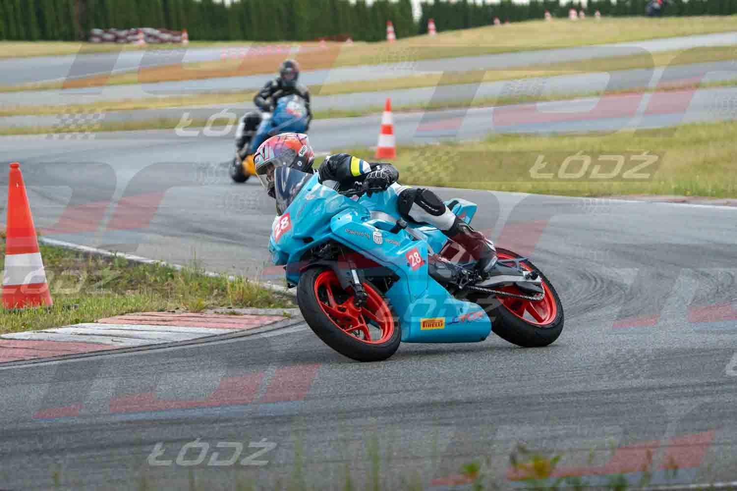 010626TDmoto-52.jpg