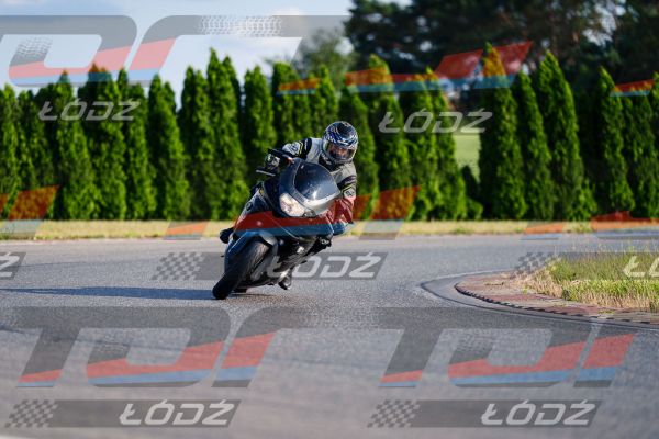 25.06.20 TM-2570.jpg