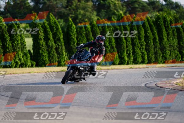 25.06.20 TM-2369.jpg