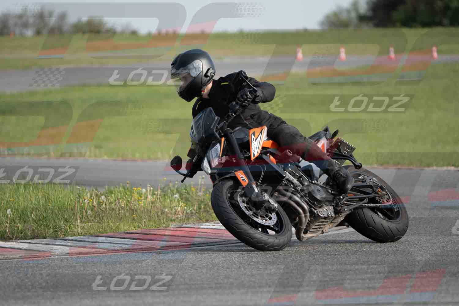 040526trackday-63.jpg