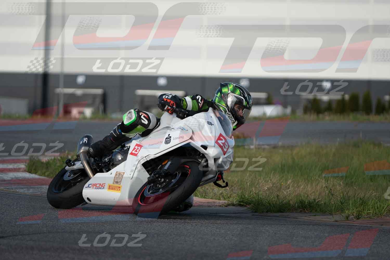 040526trackday-231.jpg