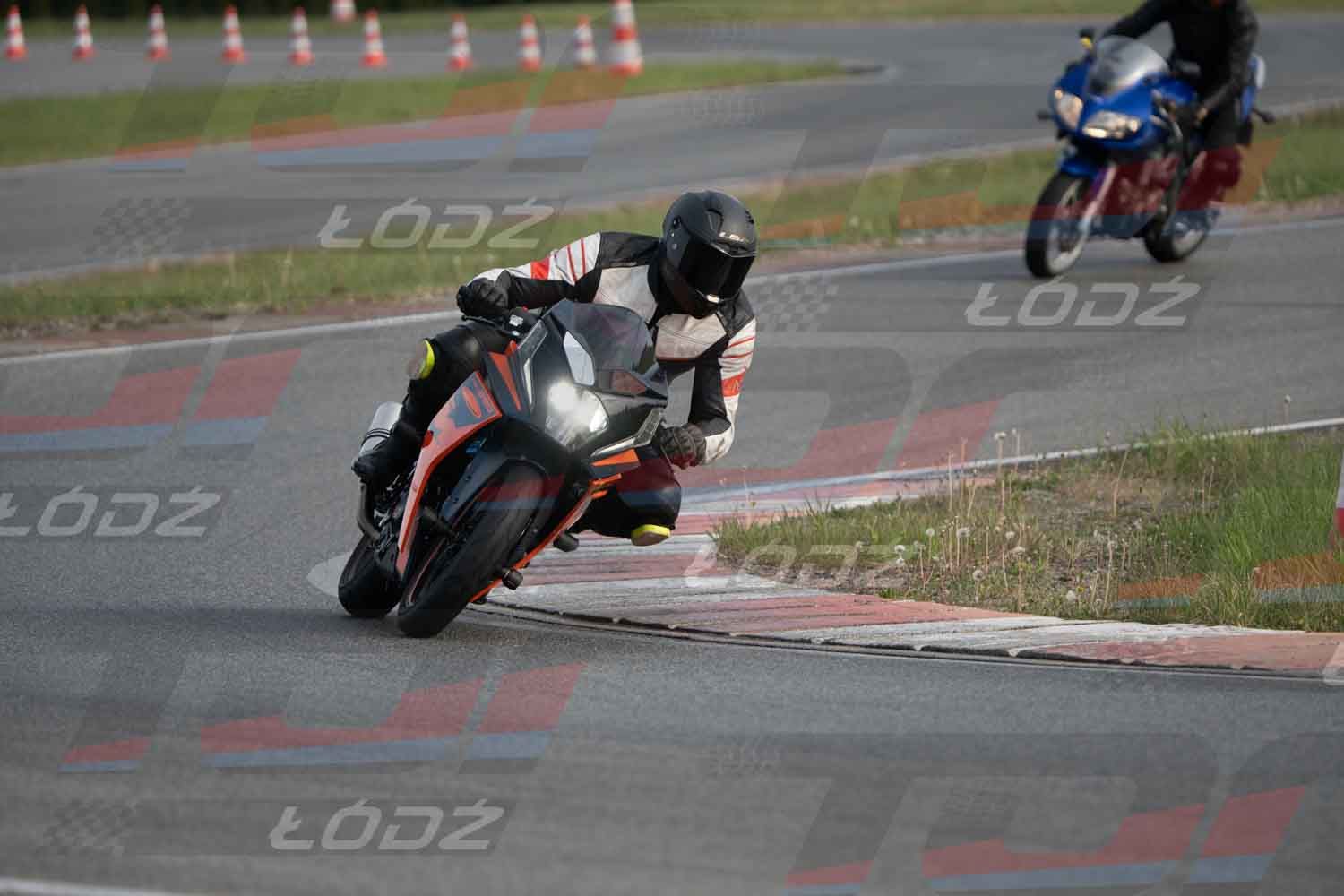 040526trackday-145.jpg
