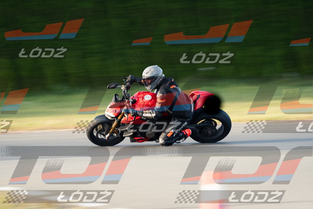 26.09.06 TM-2322.jpg