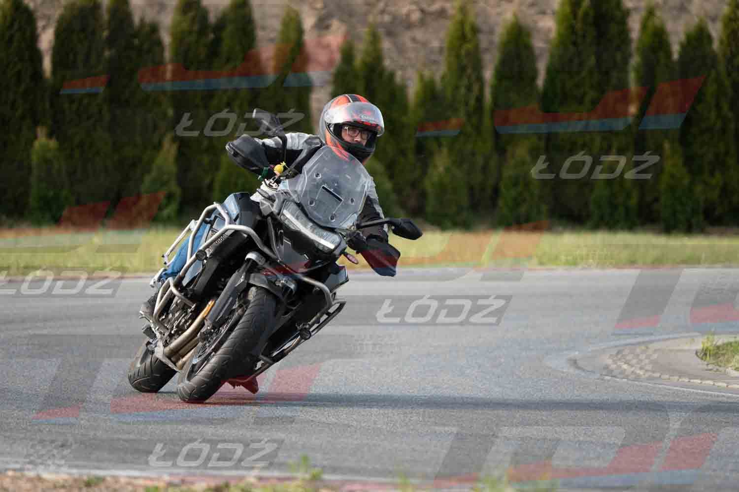 040526trackday-80.jpg