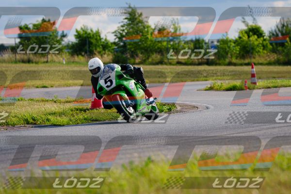 25.06.20 TM-2226.jpg