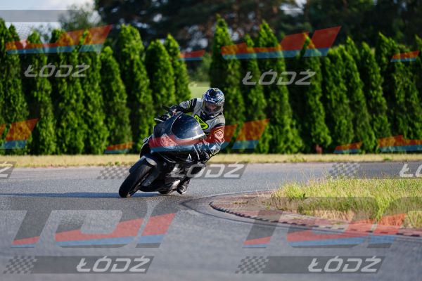 25.06.20 TM-2520.jpg
