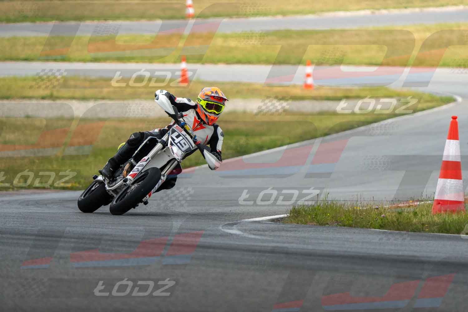 010626TDmoto-123.jpg