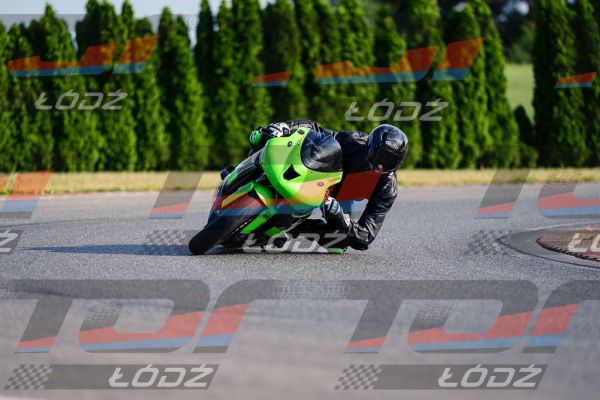 25.06.20 TM-2532.jpg