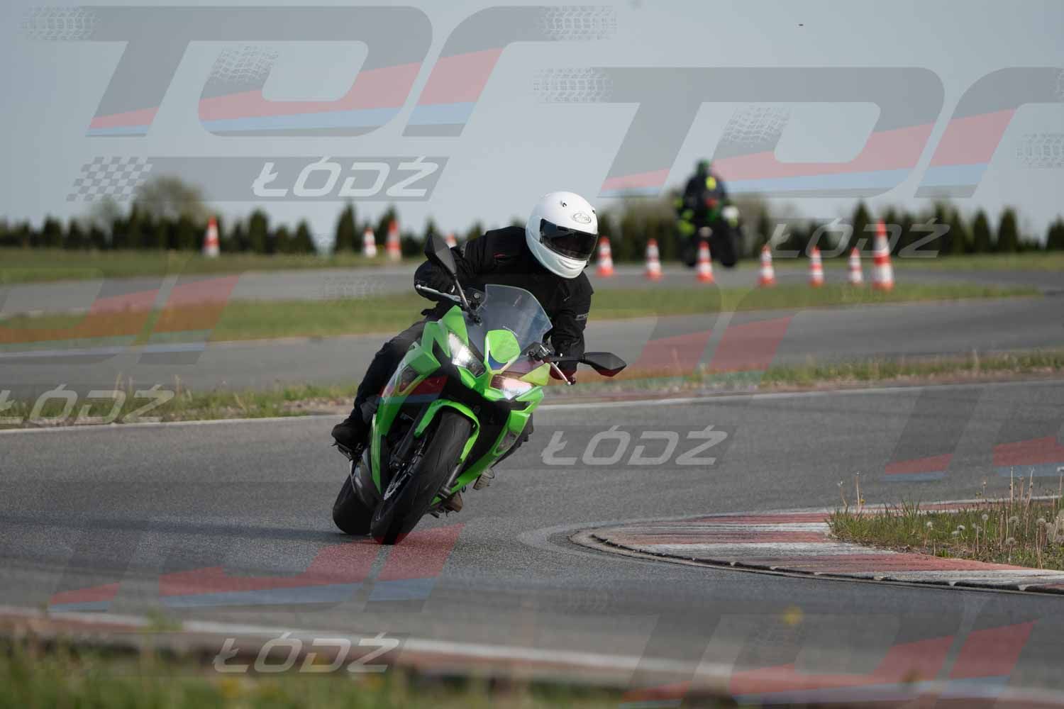 040526trackday-44.jpg