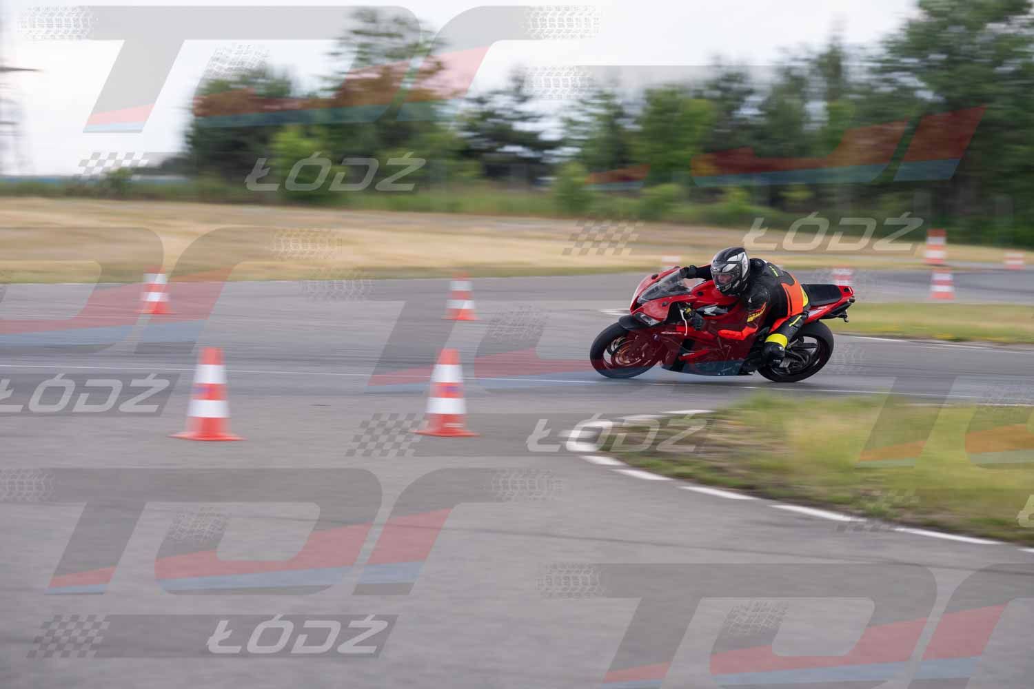 010626TDmoto-256.jpg