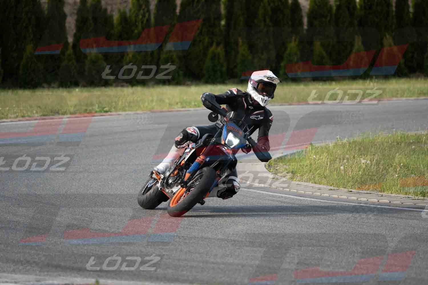 040526trackday-68.jpg