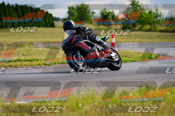 25.06.20 TM-2238.jpg