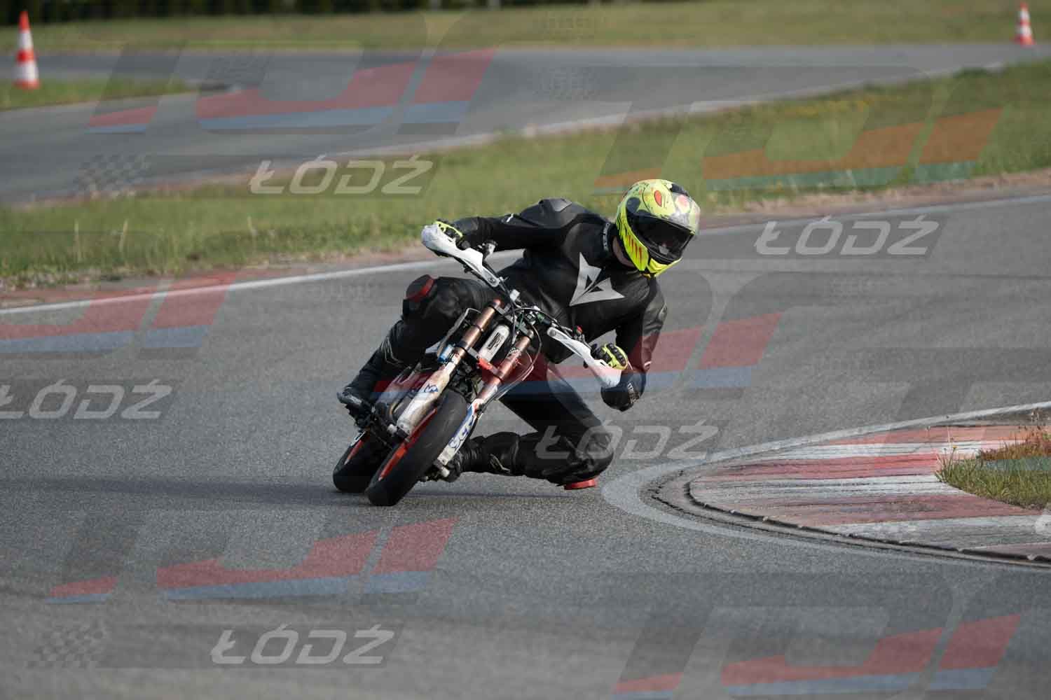 040526trackday-6.jpg