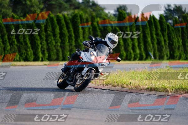 25.06.20 TM-2404.jpg