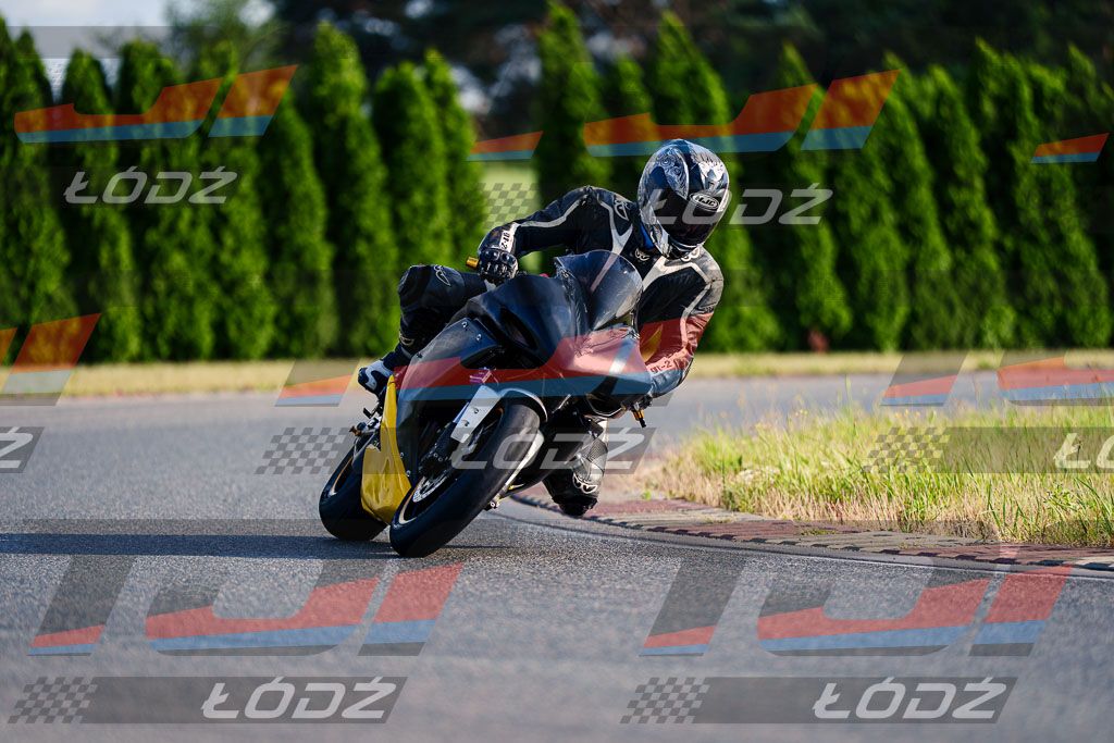 25.06.20 TM-2618.jpg