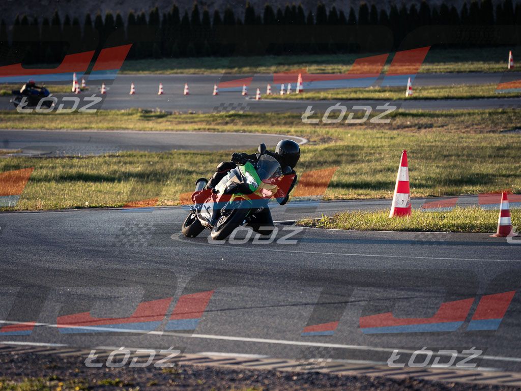 26.05.02 TM-2946.jpg