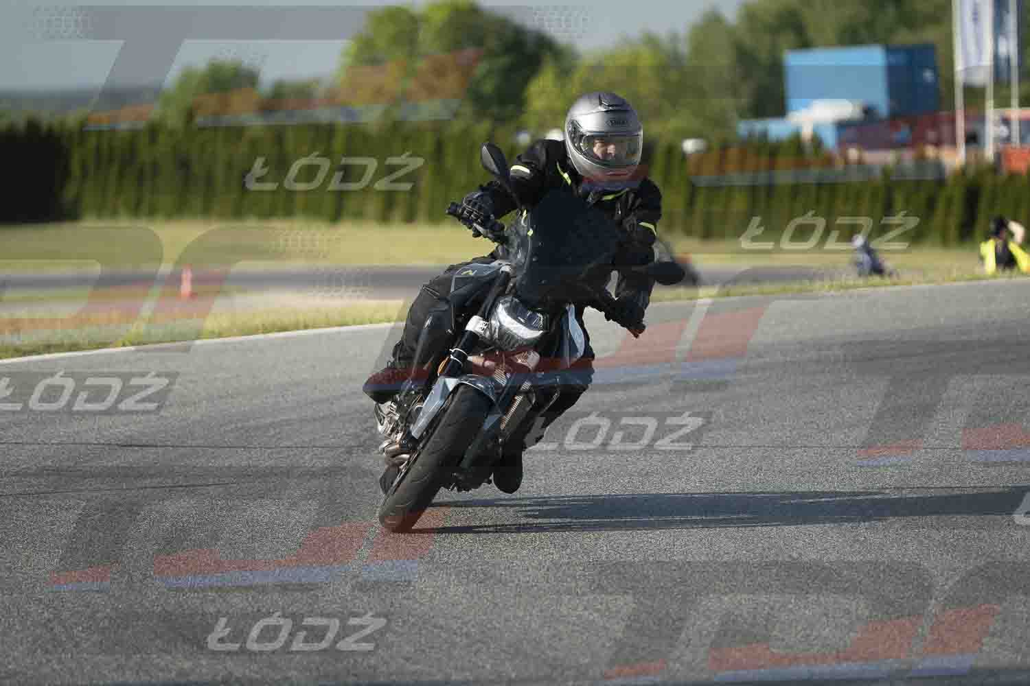 010525TDmoto (14).jpg