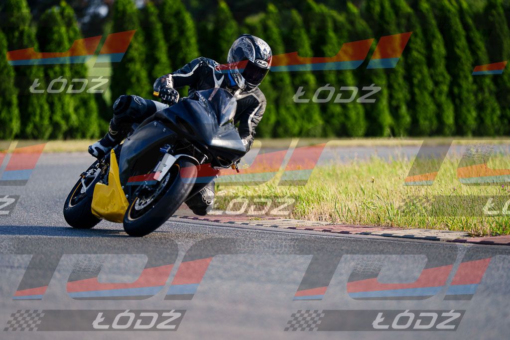 25.06.20 TM-2511.jpg